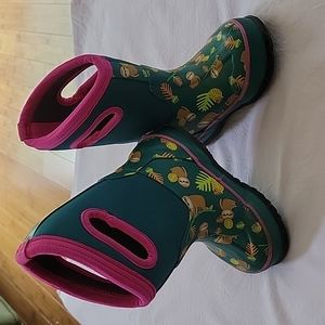 BOGS winter boot size 8